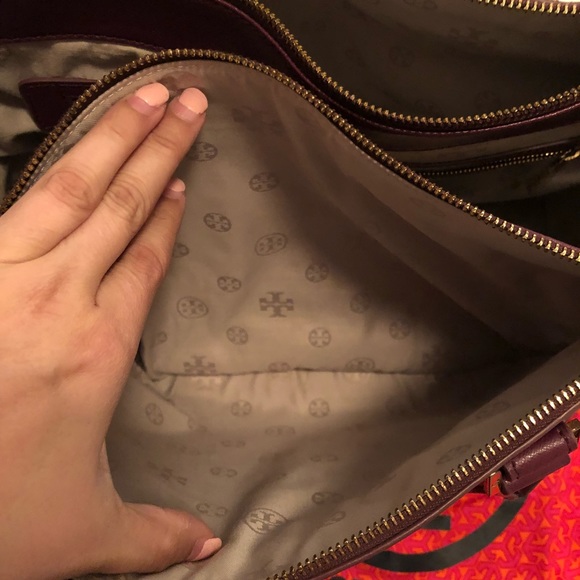 Tory Burch Robinson double zip tote - Picture 7 of 8
